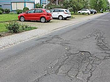 Lonnerstadt will die Höchstadter Straße reparieren lassen und hat dafür 100 000 Euro veranschlagt. Foto: Evi Seeger