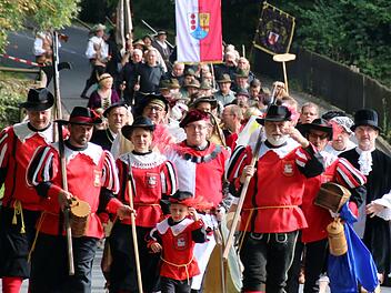 Historischer Umzug am Altstadtfest Se&szlig;lach.  Foto: Carolin Franz