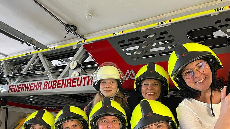 Bubenreuth: Quereinsteiger der Feuerwehr wurden gepr&uuml;ft - auch neue Maschinisten zeigten ihr K&ouml;nnen