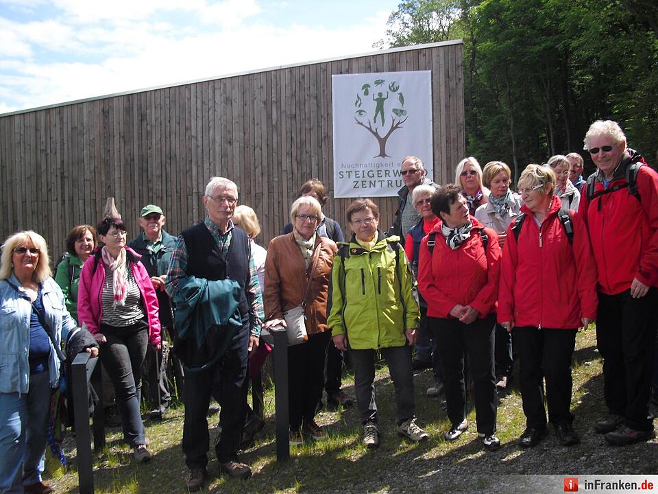 ABO Plus Bus-Wander-Tour Handthal