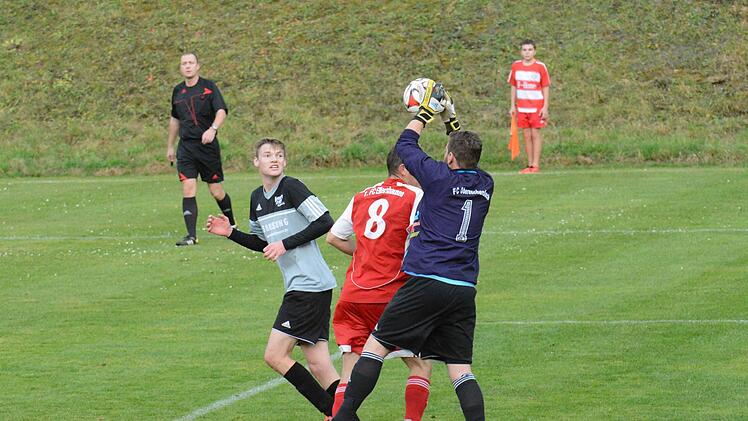 Schnappschuss vom Spiel der Woche in Obereschenbach. Foto: ssp