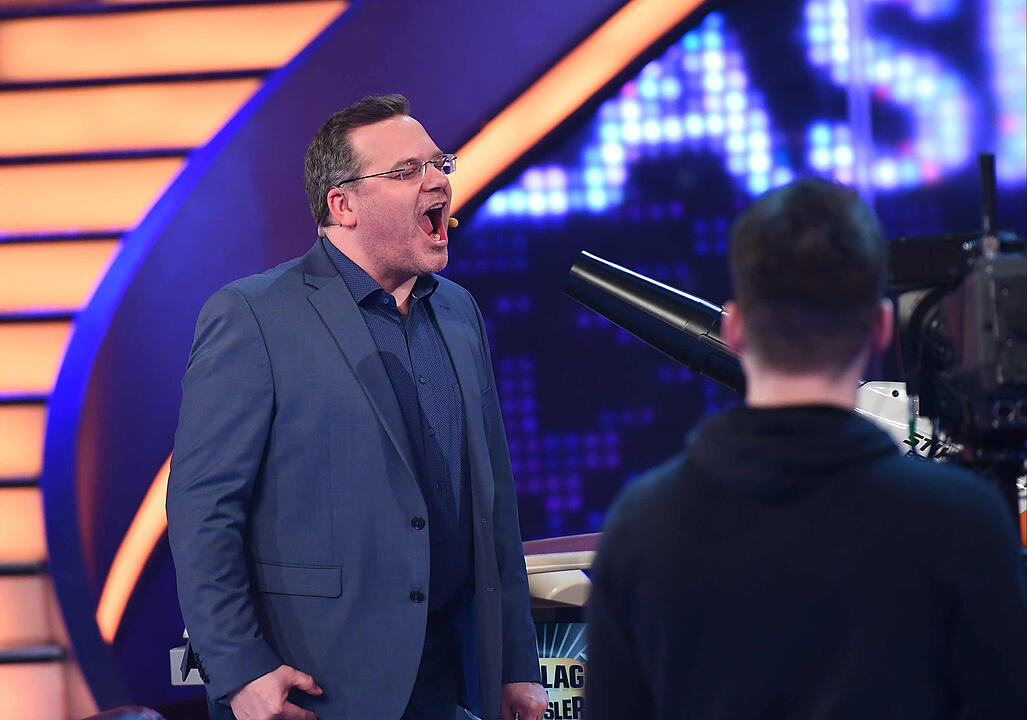"Schlag den Henssler": Xabier aus Würzburg gewinnt eine Million Euro