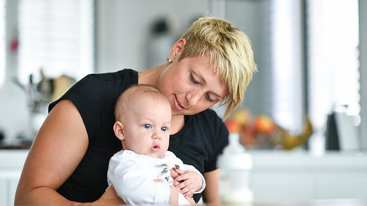 In der Top Ten der beliebtesten Babynamen gab es 2017 kaum Überraschungen. Immerhin: Zwei neue Vornamen sind dabei. Symbolbild, Foto: Uwe Anspach/dpa