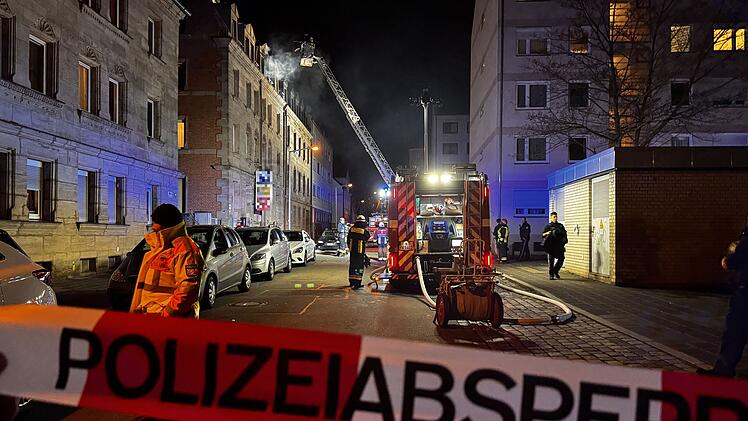 Brand in Nürnberg: Neun Bewohner im Stadtteil St. Leonhard verletzt