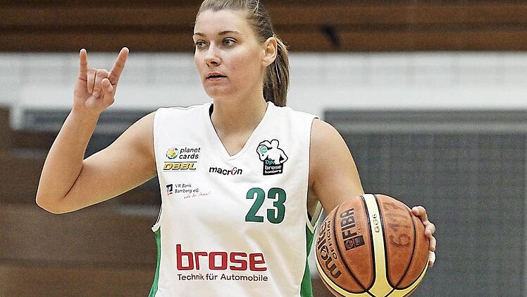 Daniela Vogel war im letzten Viertel nervenstark an der Freiwurflinie. Dort erzielte sie sechs ihrer insgesamt zehn Punkte. Foto:: sportpress