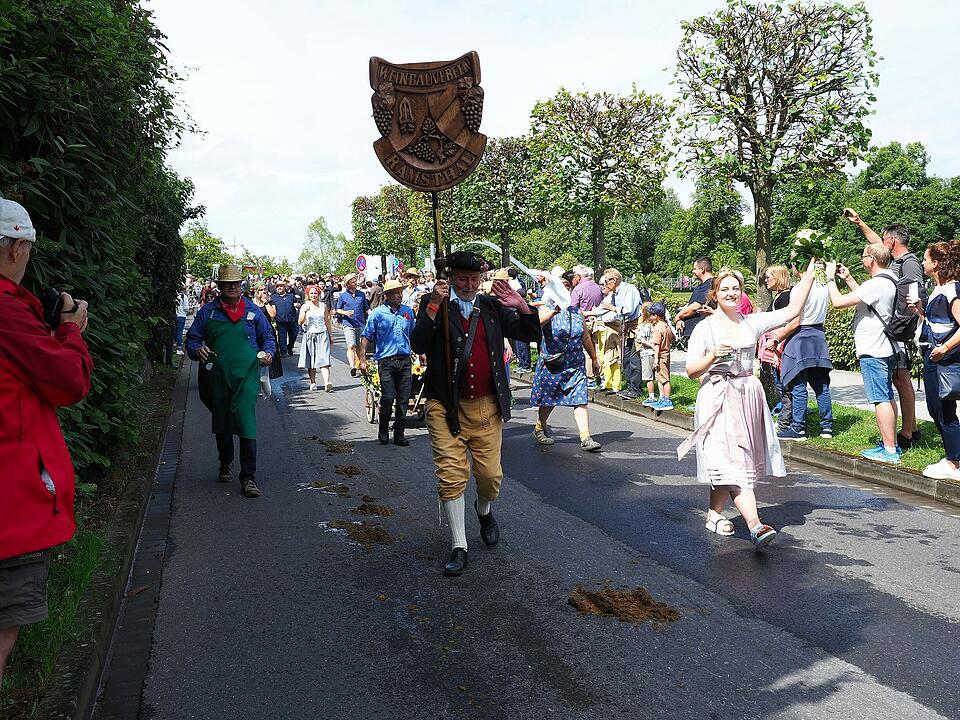 Großer historischer Festzug durch Bad Kissingen!
