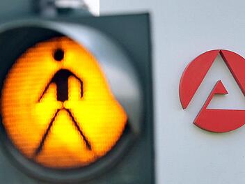 Die Bundesagentur für Arbeit definiert die Rahmenbedingungen neu, im Falle einer Beantragung von Hartz IV durch Extremfälle. Doch was ändert sich dadurch überhaupt? Symbolbild: Jan Woitas/dpa