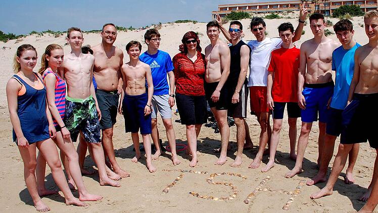 Peter Müller (Sechster von rechts) und die Trainingsgruppe der Turnerschaft.