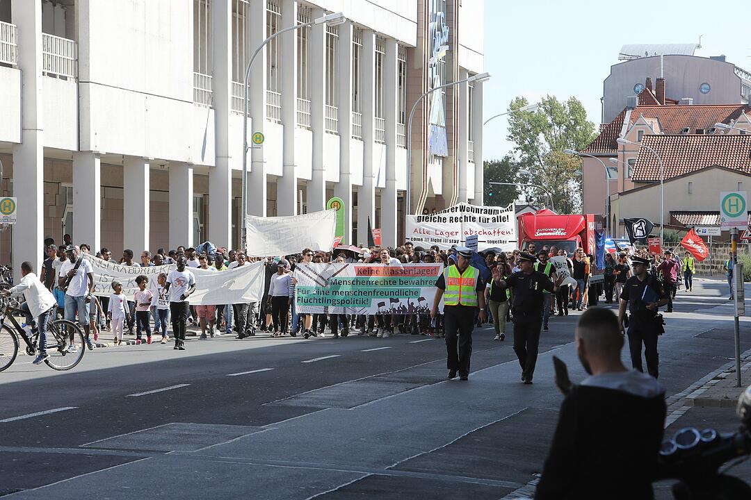 Bamberg; Demo gegen Massenlager und Anker-Zentren; Foto: Barbara Herbst