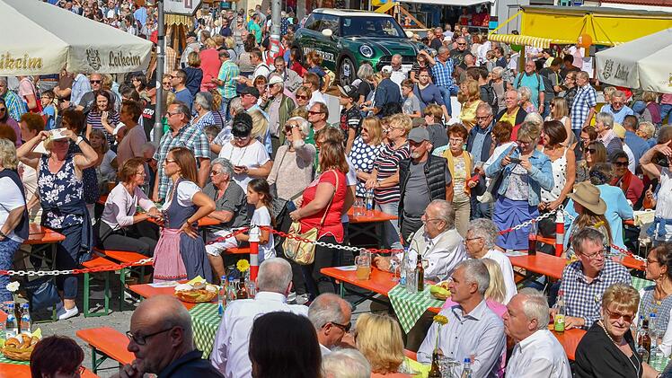 Kaum mehr freie Plätze am Marktplatz