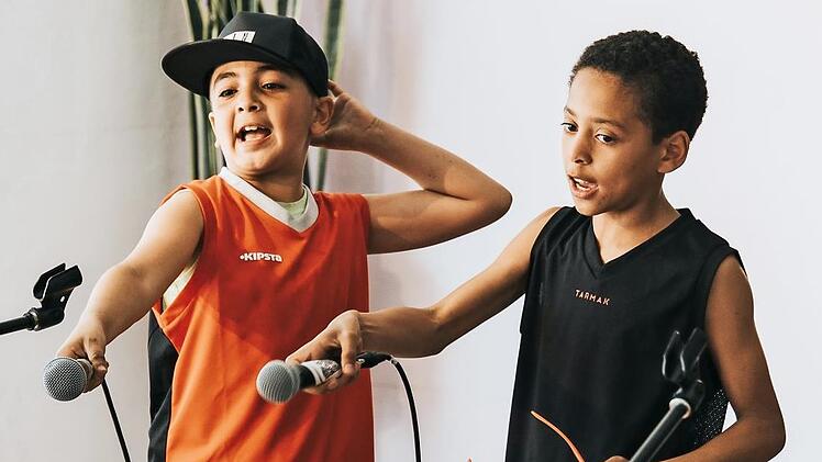 Kids im Leerstand Foto: Marian Lenhard