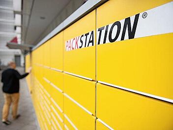 Wegen hoher Nachfrage will die Deutsche Post ihr Netz an Packstationen stark ausbauen Foto: Lino Mirgeler, dpa