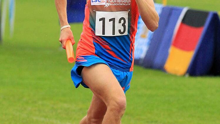 Martin Grau gab bei den Langstaffelmeisterschaften Vollgas, konnte seinen Teamkollegen aber nicht mehr einholen.