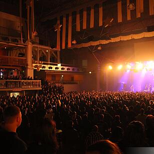 Christmas-Bash 2015 in Geiselwind: Nacht der Gegensätze