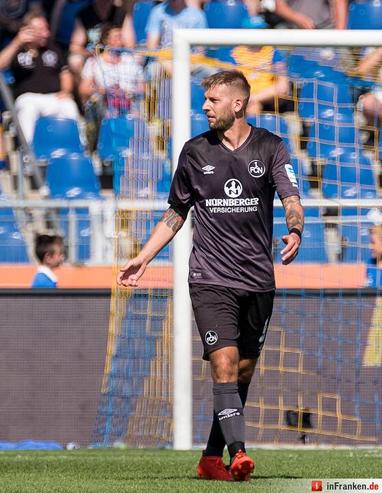 Der 1. FC Nürnberg geht mit 6:1 bei Eintracht Braunschweig unter