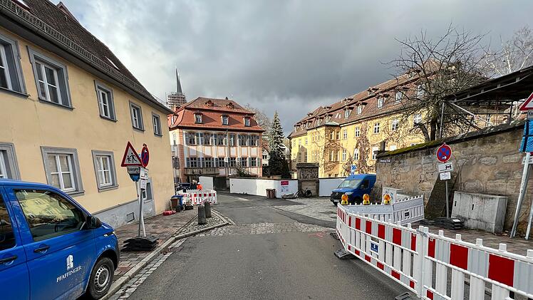 Bamberg: Vollsperrung am Michaelsberg - auch Fu&szlig;g&auml;nger aus Sicherheitsgr&uuml;nden betroffen