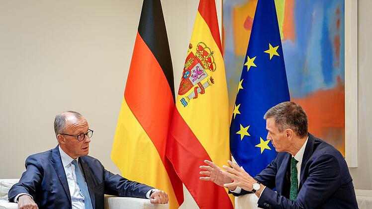 Bundeskanzler Merz mit Spaniens Ministerpr&auml;sident Sanchez