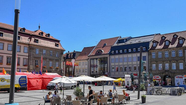 Brütende Hitze herrschte zum Zeitpunkt der Messung auf dem Bamberger Maxplatz - hier wurde der Juni-Rekord von der Wetterwarte noch einmal um ein Grad übertroffen.   Foto: R. Rinklef