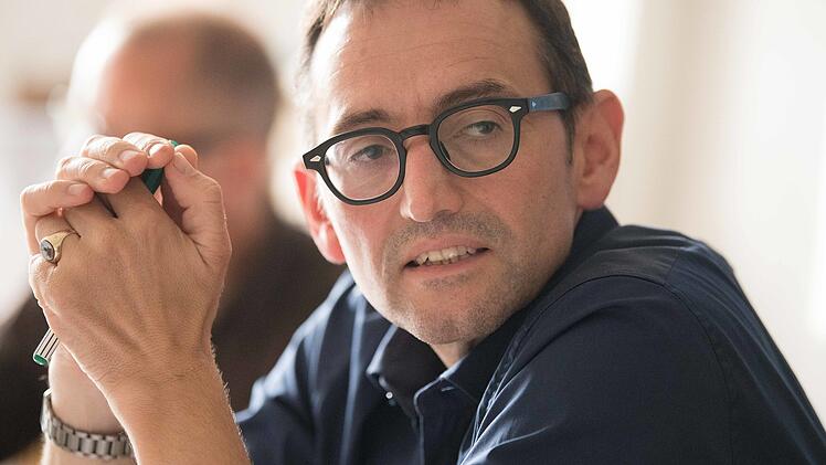 Coronavirus - Berlin - Pressekonferenz mit Stephan von Dassel