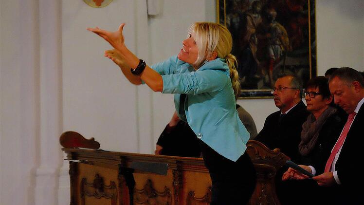 Männerchor der Sängergruppe aus dem Landkreis Bad Kissingen unter der Leitung von Ilona Seufert.