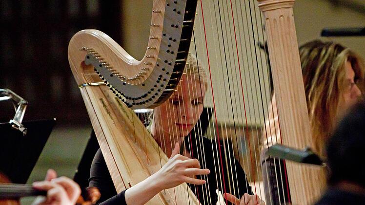 An der Harfe: Janina Frankenberger