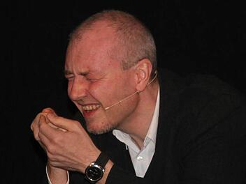 Markus Grimm auf der Eltmanner Bühne  Fotos: Günther Geiling