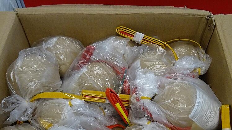 Schmuggelware: Zollamt N&uuml;rnberg stellt Jahresbilanz f&uuml;r 2022 vor