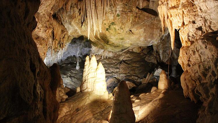 Die Binghöhle mit ihren märchenhaften Tropfsteingebilden.  Foto: Reinhard Löwisch