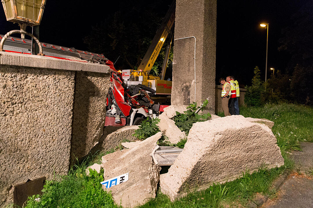 Unfall mit Feuerwehr-Auto in Coburg: Ein Toter