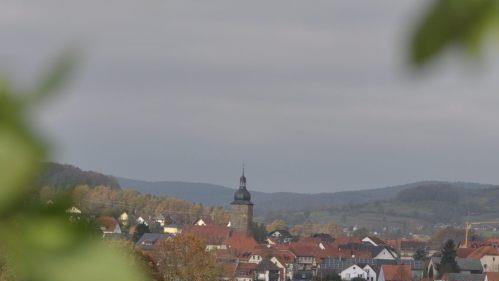 In Pfarrweisach wird an diesem Wochenende das Kirchweihfest gefeiert. Inmitten des Bildes die Pfarrkirche St. Kilian, die "Urkirche im Weisachgrund".Fotos: Albrecht