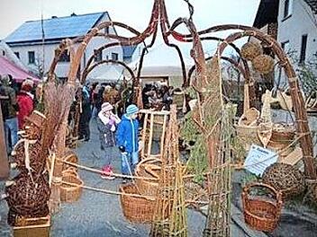 K&ouml;rbe geh&ouml;ren immer zum Marktangebot in Sand.  Foto: Archiv/pr