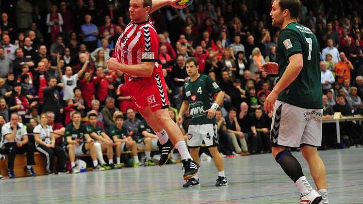 HSCler Stefan Schröder (links) ist vom Rimparer Stefan Schmitt nicht mehr zu stoppen. Foto: as