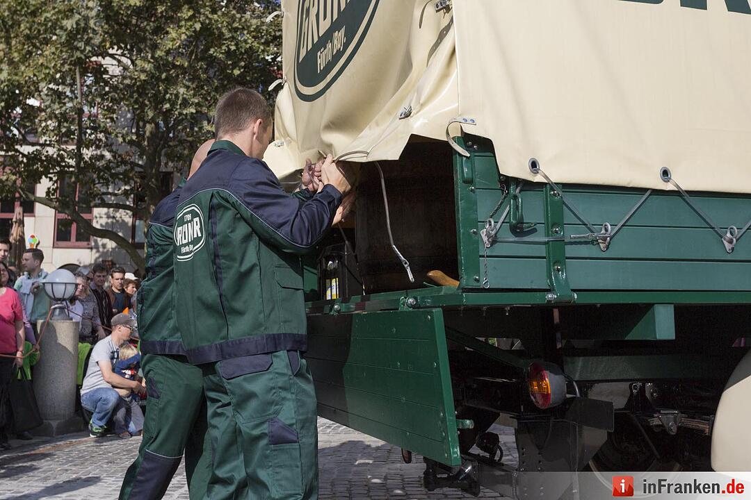 Fürther Michaeliskirchweih eröffnet