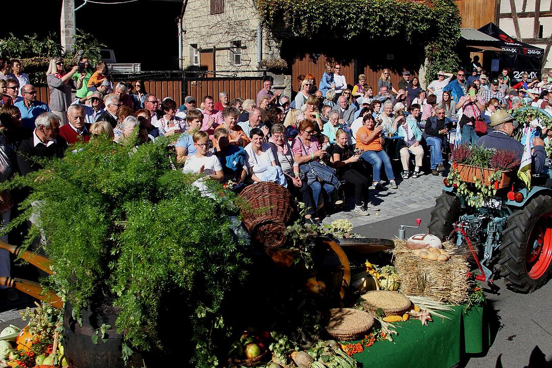 Erntedankumzug in Neubrunn