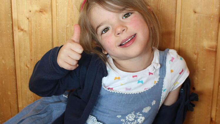 Franziska Engelhard, 5 Jahre: "Meine Mama ist die beste Trösterin beim Zahnarzt und beim Doktor." Fotos: Lisa Kieslinger