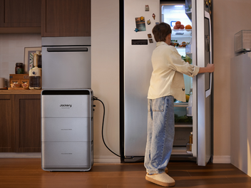 Jackery SolarVault 3 im Yuma-Komplettset