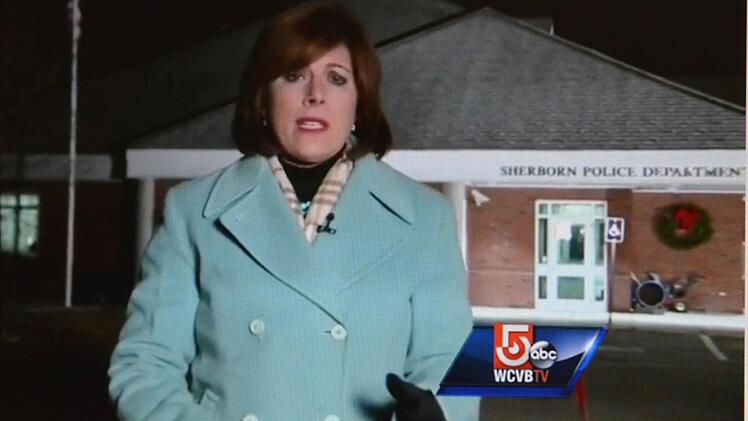 Im US-Fernsehen berichtet eine Reporterin bei voller Namensnennung über die Verhaftung der jungen Deutschen. Foto: Rainer Lutz