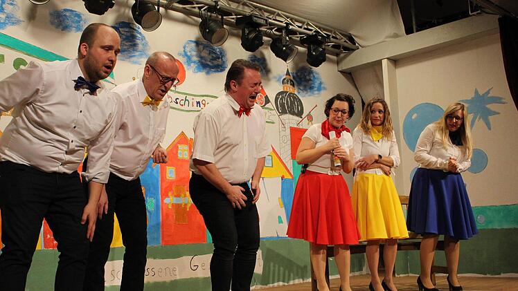 Männer haben's schwer - man sieht es. Frank Hasslauer, Hans-Jürgen Raber, Markus Ruhmann, Aneka Reif, Marlen Derrer und Jacqueline Bär (von links)      Foto: Evi Seeger