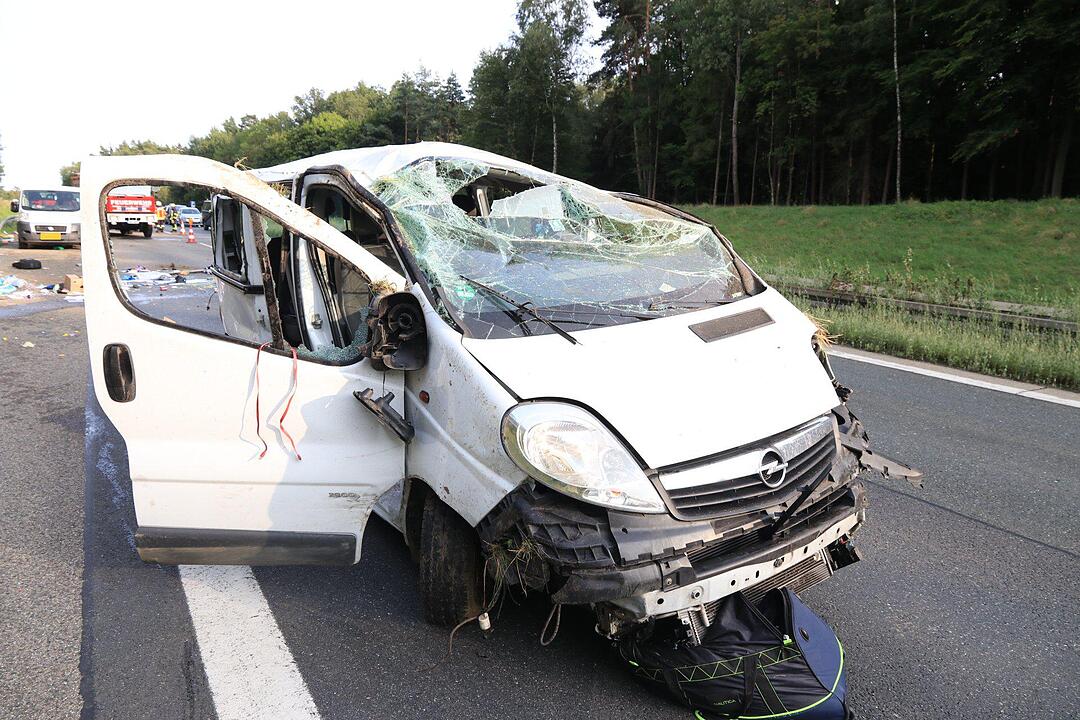 A3 bei Altdorf: 19-Jähriger aus Auto geschleudert