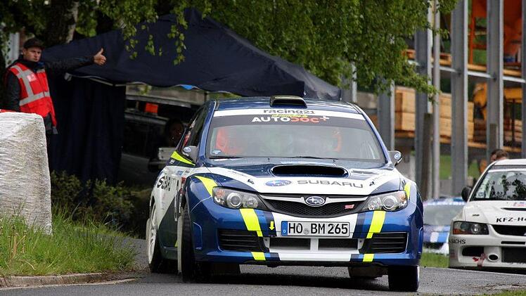 Bernd Michel und Sohn Jan sicherten sich im Subaru Impreza STI den Gesamtsieg. Die Oberfranken starteten für den Ausrichter der Veranstaltung, den AMSC Hammelburg.Karlheinz Franz