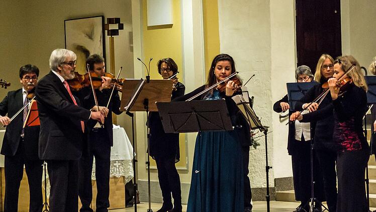 Impressionen vom Weihnachtskonzert mit dem Collegium Musicum Coburg in der Morizkirche.Foto: Jochen Berger