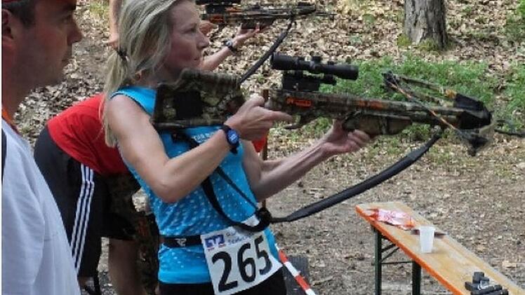 Marion Exner von den Brehm-Titan-Runners leistete sich drei Fehlschüsse, was ihr drei Strafminuten einbrachte. Mit etwas mehr Zielgenauigkeit wäre sie in der Damenwertung um die Medaillen mitgelaufen, so reichte es am Ende nur zu Platz 8. Fotos: privat
