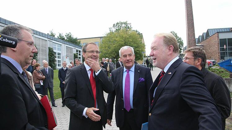 Ankunft des Ministers. Rechts Bundestagsabgeordneter Hans Michelbach (CSU).