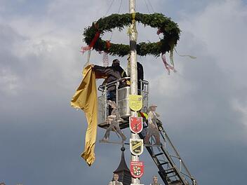 Der Maibaum in Bad Brückenau. Foto: Brigitta Kempe-Wolf