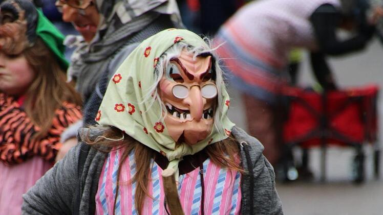 Marktplatztreiben in Stadtsteinach. Foto: Jürgen Gärtner