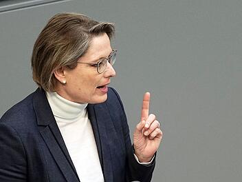 Justizministerin Hubig gegen Klarnamenpflicht im Internet