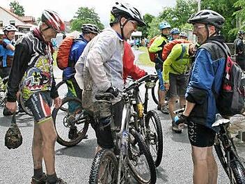 Auf geht`s zur "Droohdeseldour". Foto: Gabriele Sell