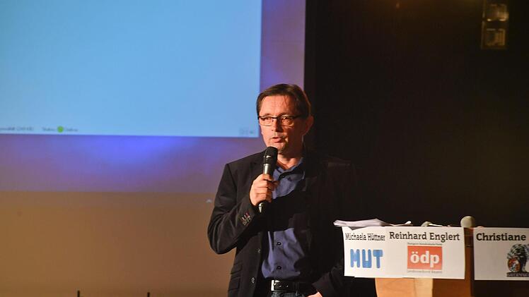 Impressionen von der Podiumsdiskussion zur Landtagswahl für Jung- und Erstwähler im Kulmbacher Jugendzentrum "Alte Spinnerei" Ronald Rinklef