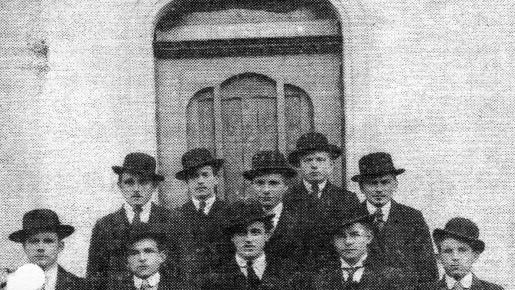 Die 13 Gründungsmitglieder im Jahr 1919. Archiv Cocks