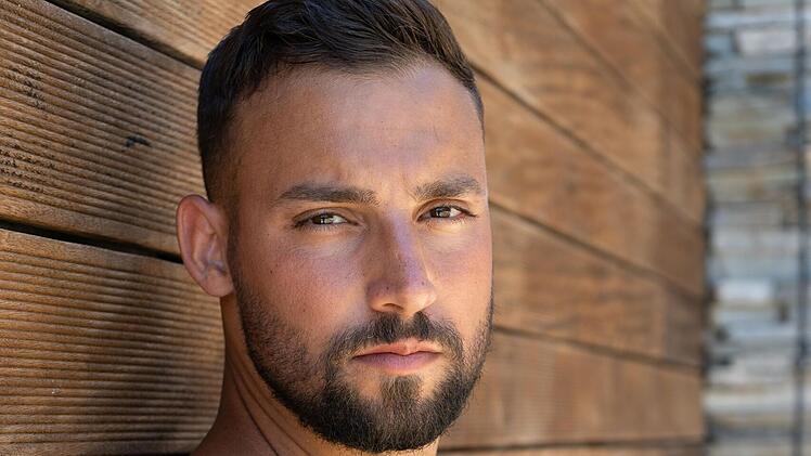 Coburg: Handwerker-Franke Tarek Legat bei "Temptation Island" dabei - "Frauen kommen auf ihn zu"